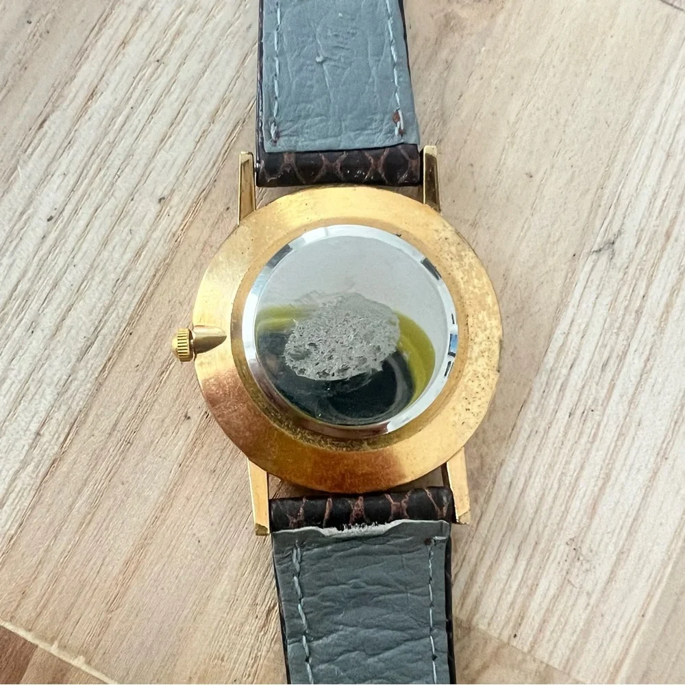 Unbranded Italian greyhound gold tone brown leather dress watch NEW BATTERY